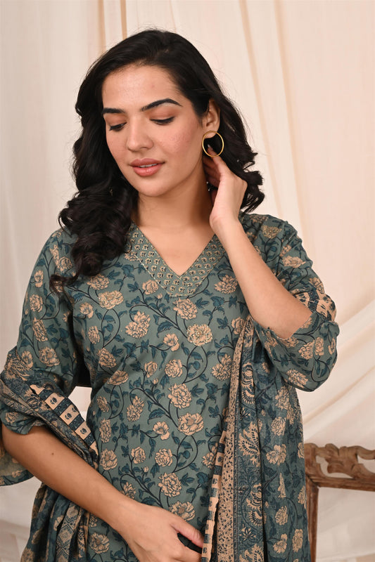 Kalpana Chhavi Green Printed Cotton Suit Set