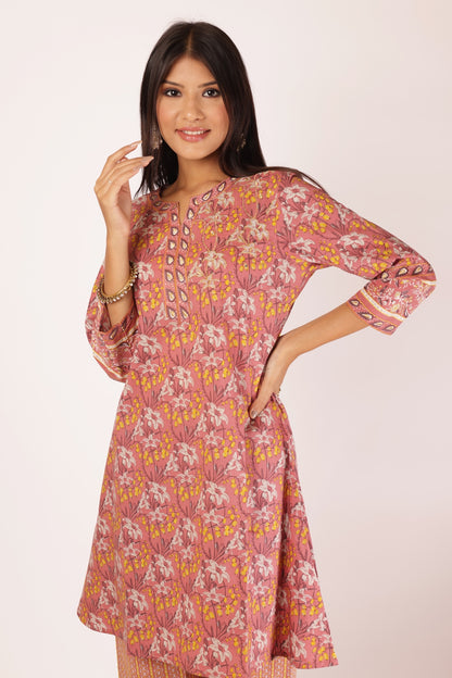 AKSHI KURTA SET - PEACH