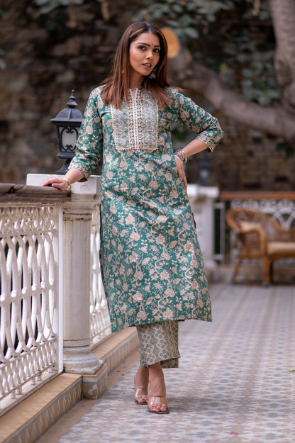 Sundari KURTA SET- green