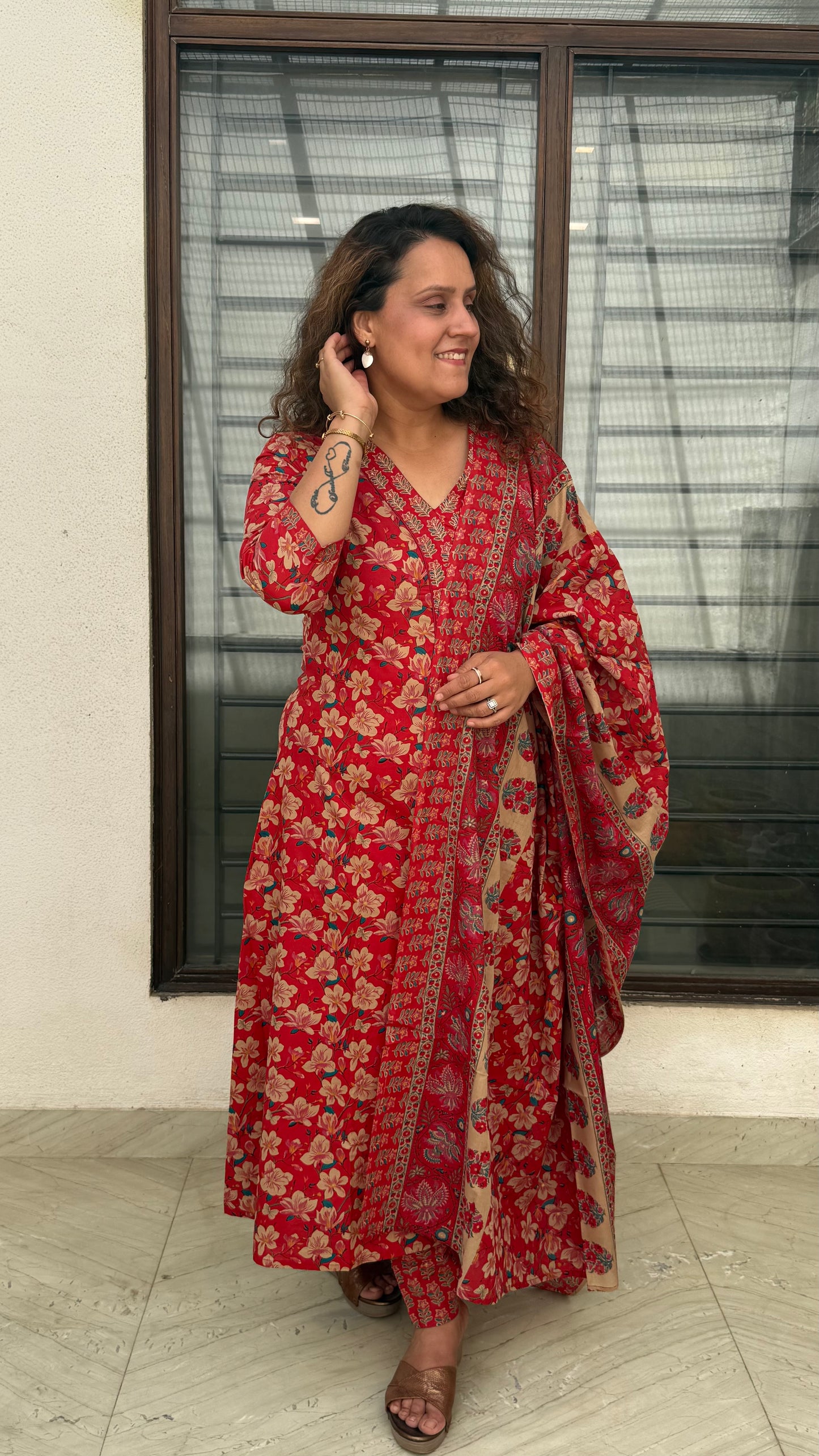 Gulnar - royal red suit set with floral summery prints